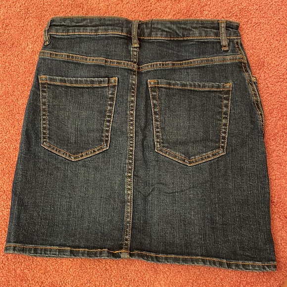 Mini Jean skirt. ZARA - Picture 2 of 4